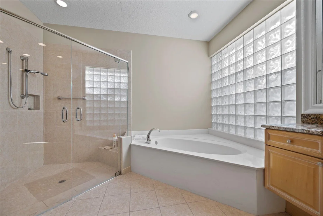 Photo of 10463 Laurel Estates Lane