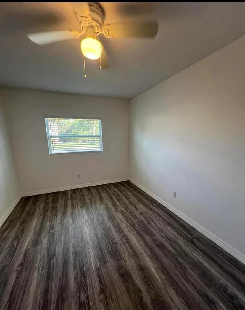 Photo of 3051 44th Lane