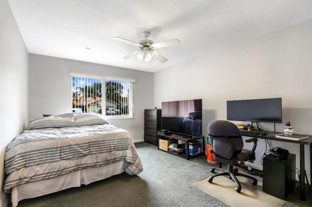 Photo of 15801 Surrey Circle