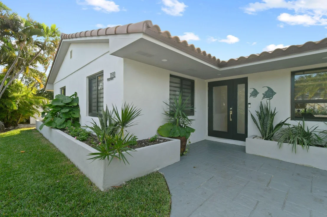 Photo of 1191 Dolphin Road