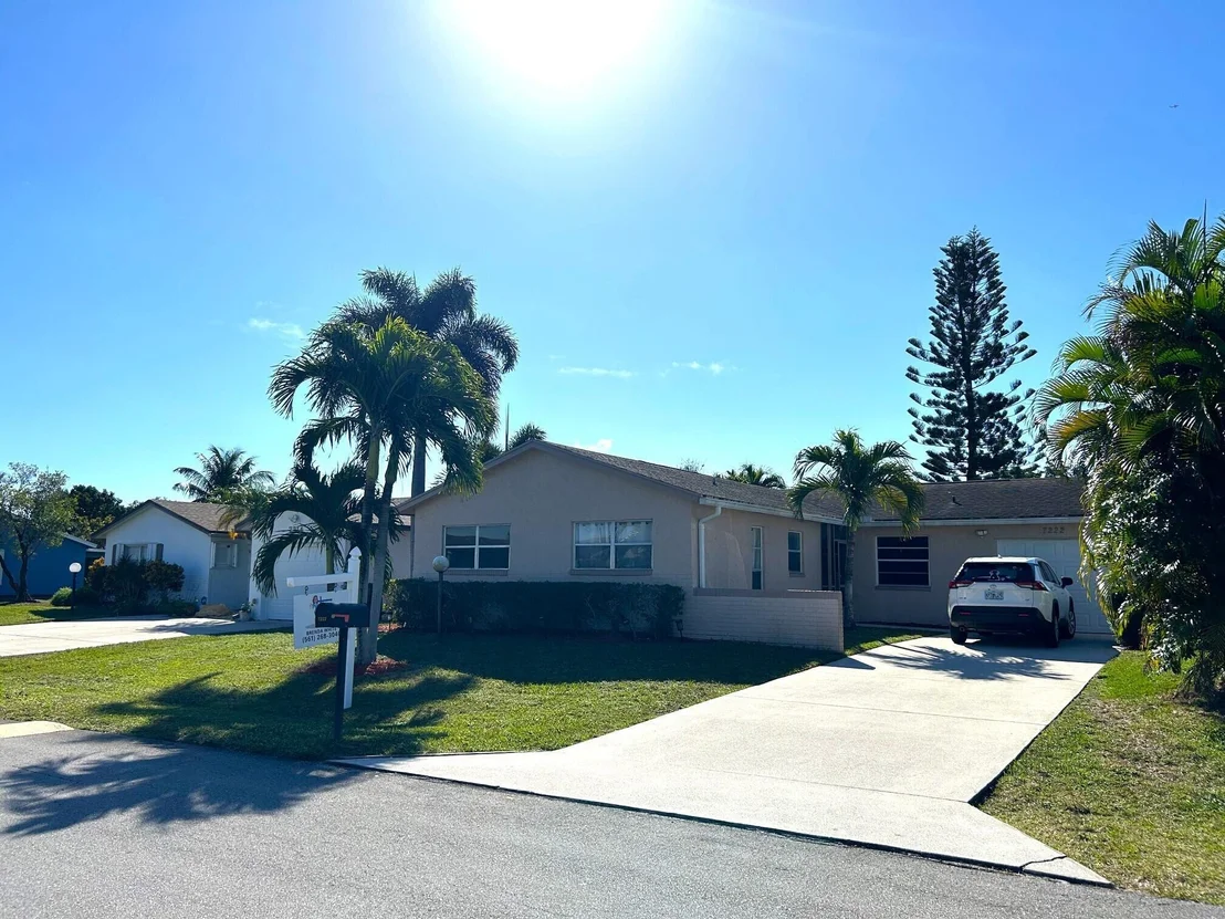 Photo of 7222 Pine Manor Drive