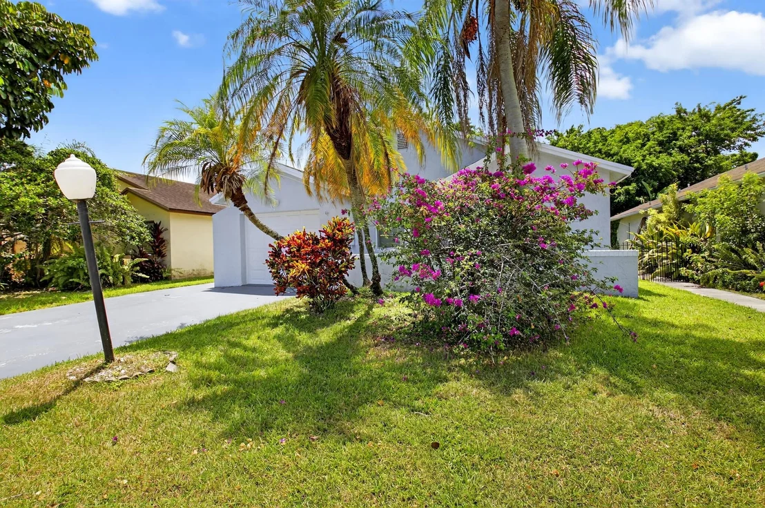 Photo of 9156 Pine Springs Drive