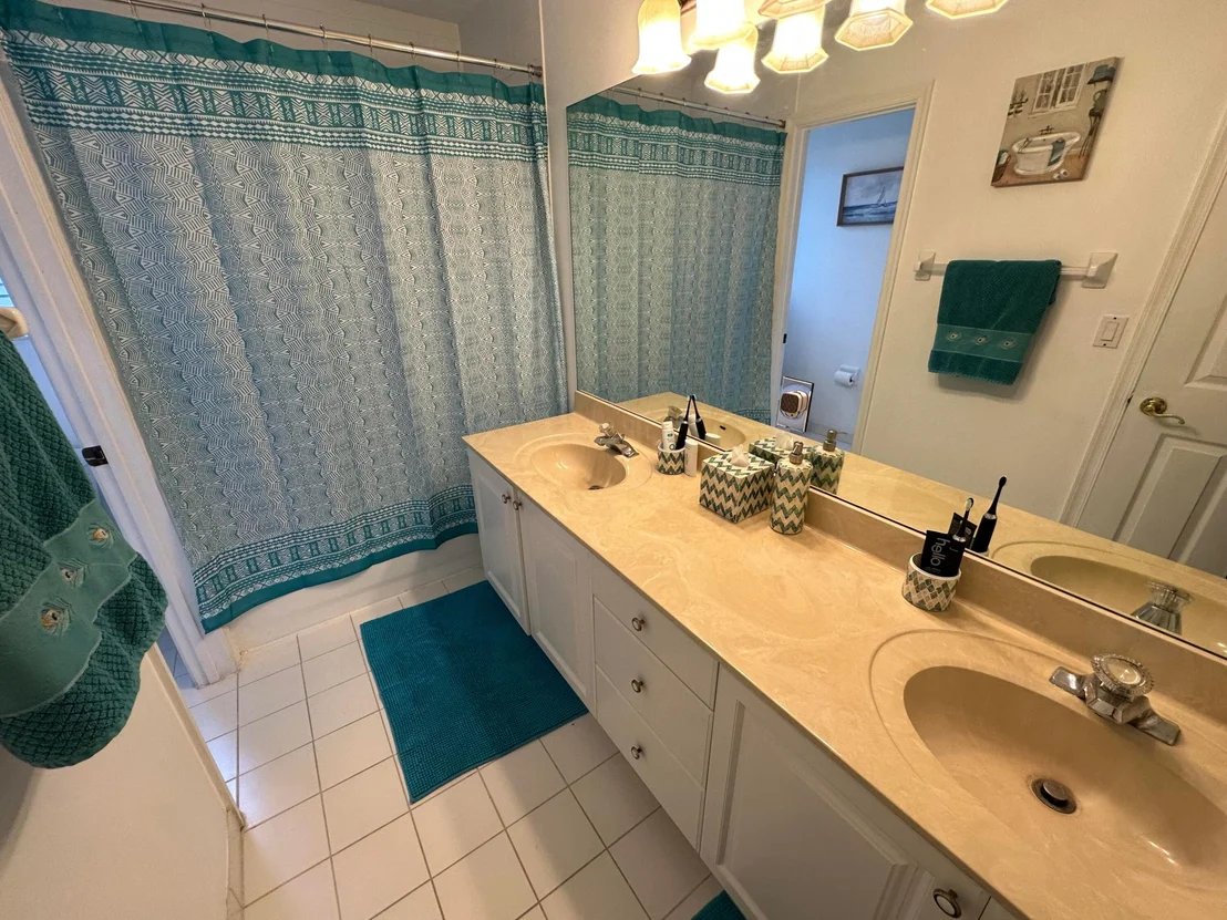 Photo of 6449 Stonehurst Circle