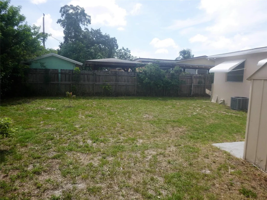 Photo of 6433 Evans Street