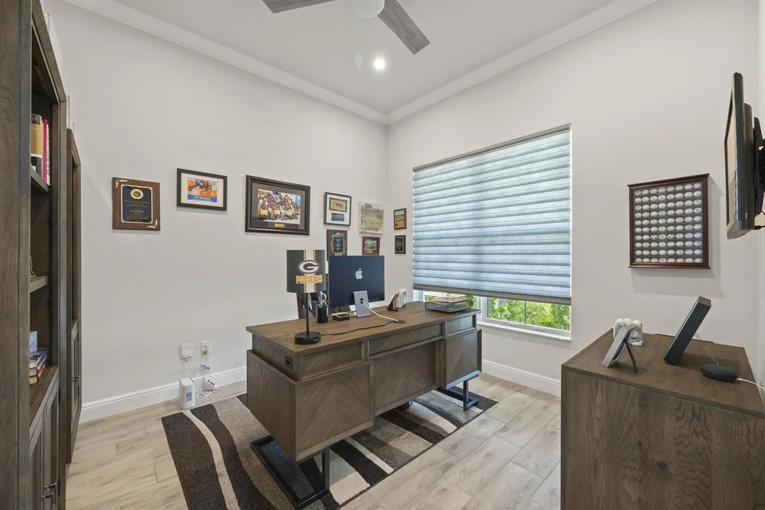 Photo of 5012 SW Winchester Drive