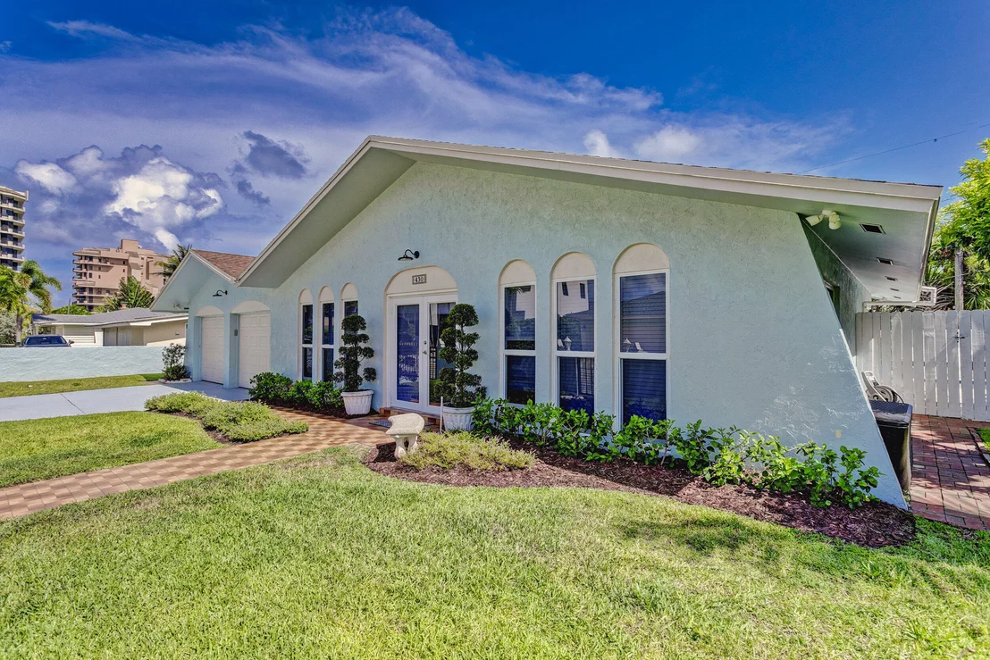 Photo of 430 Mars Way