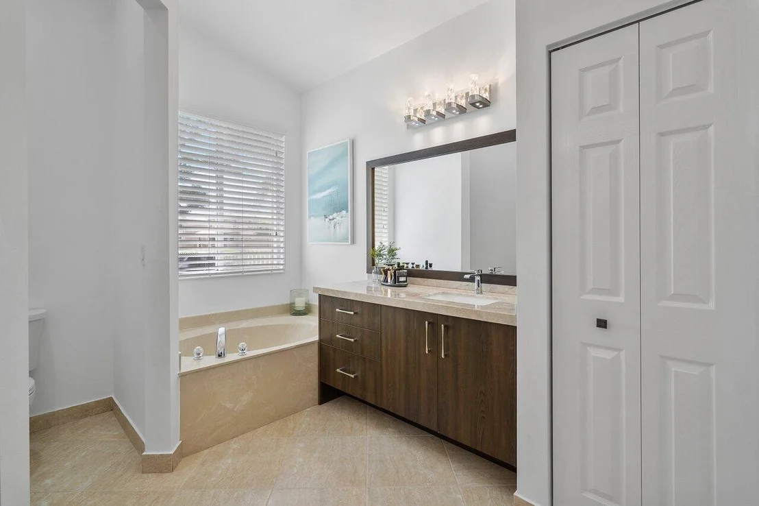 Photo of 8140 Viale Matera