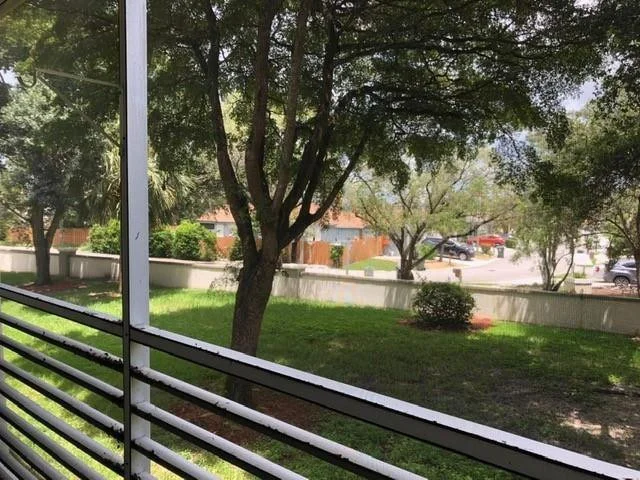 Photo of Unit F2 at 1901 Bermuda Circle