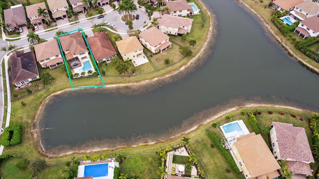 Photo of 8540 Lakeside Drive