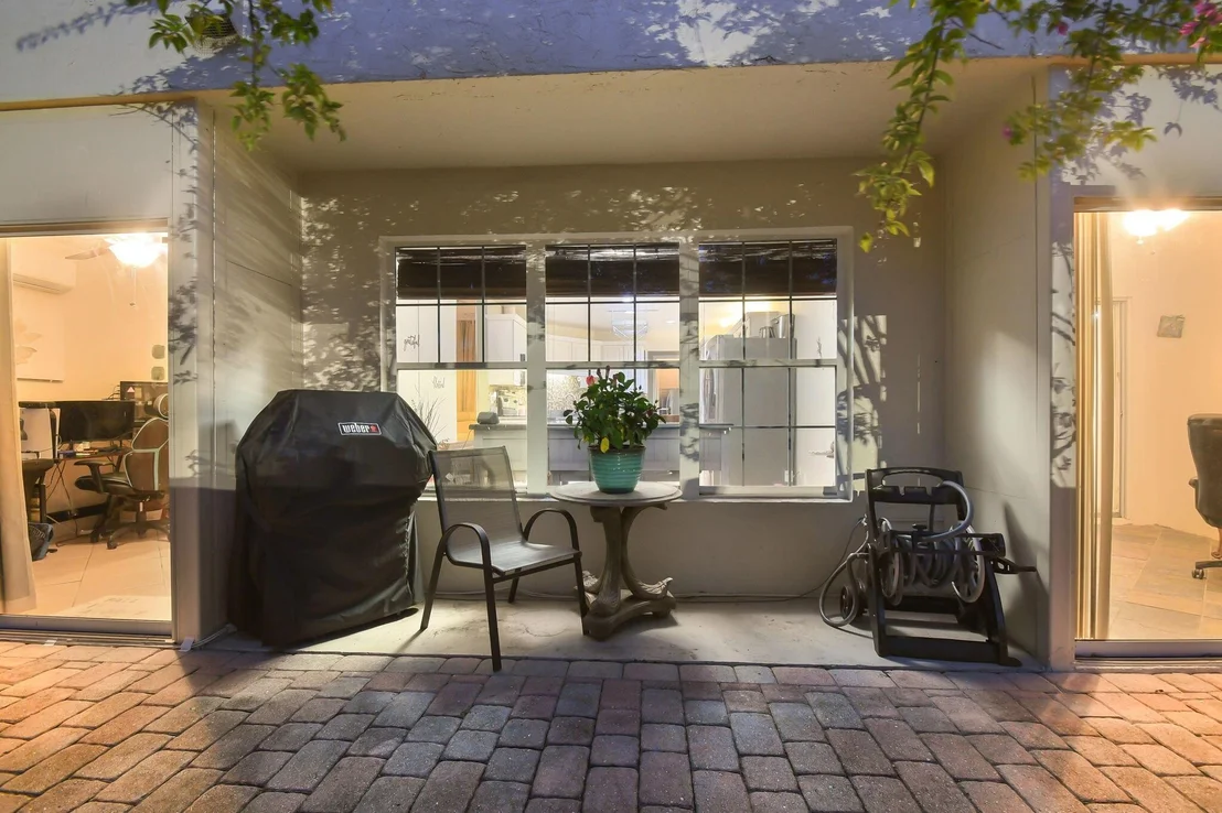 Photo of 5565 American Circle