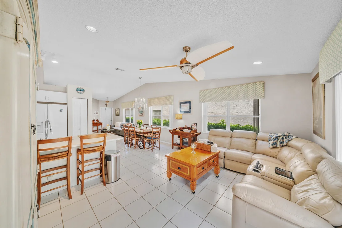 Photo of 4255 NW 1st Drive