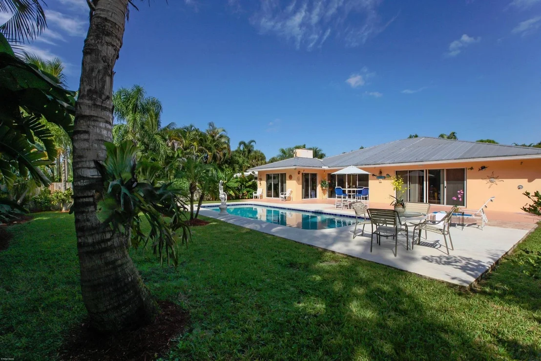 Photo of 9500 SE Point Terrace