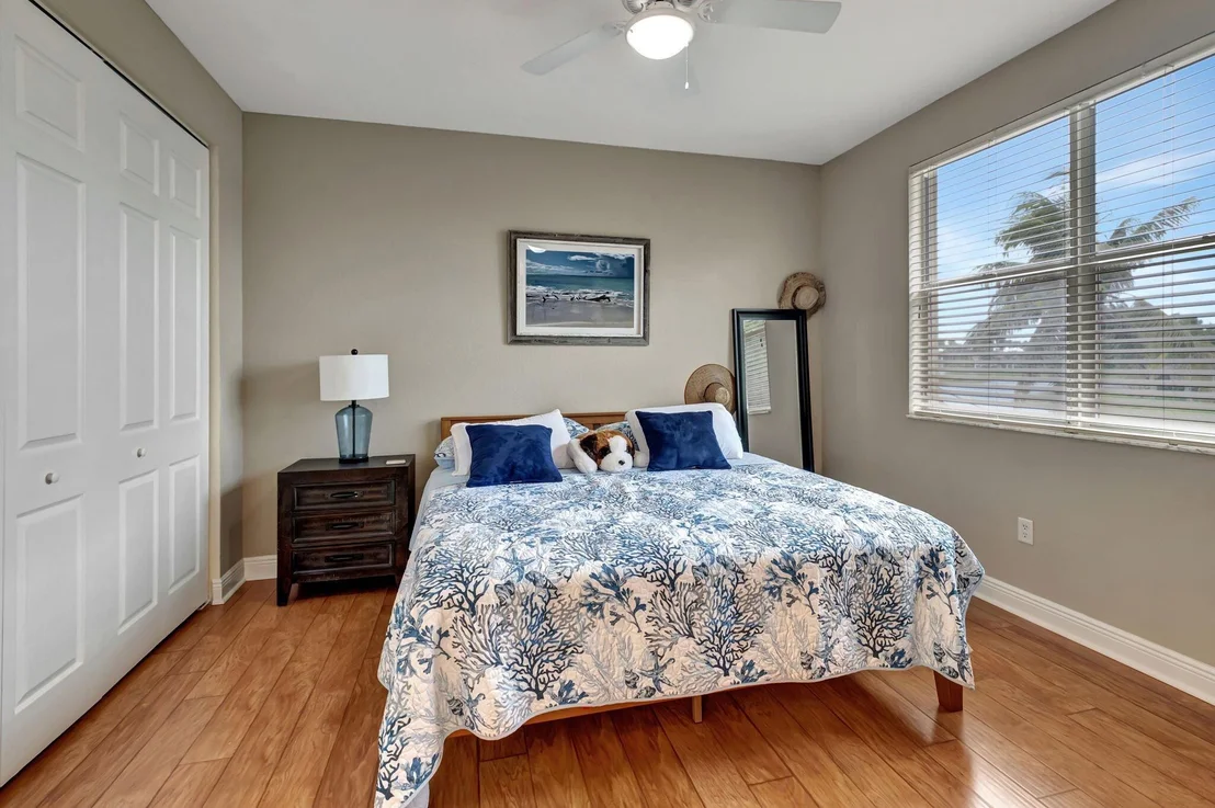 Photo of 10796 Castle Oak Drive