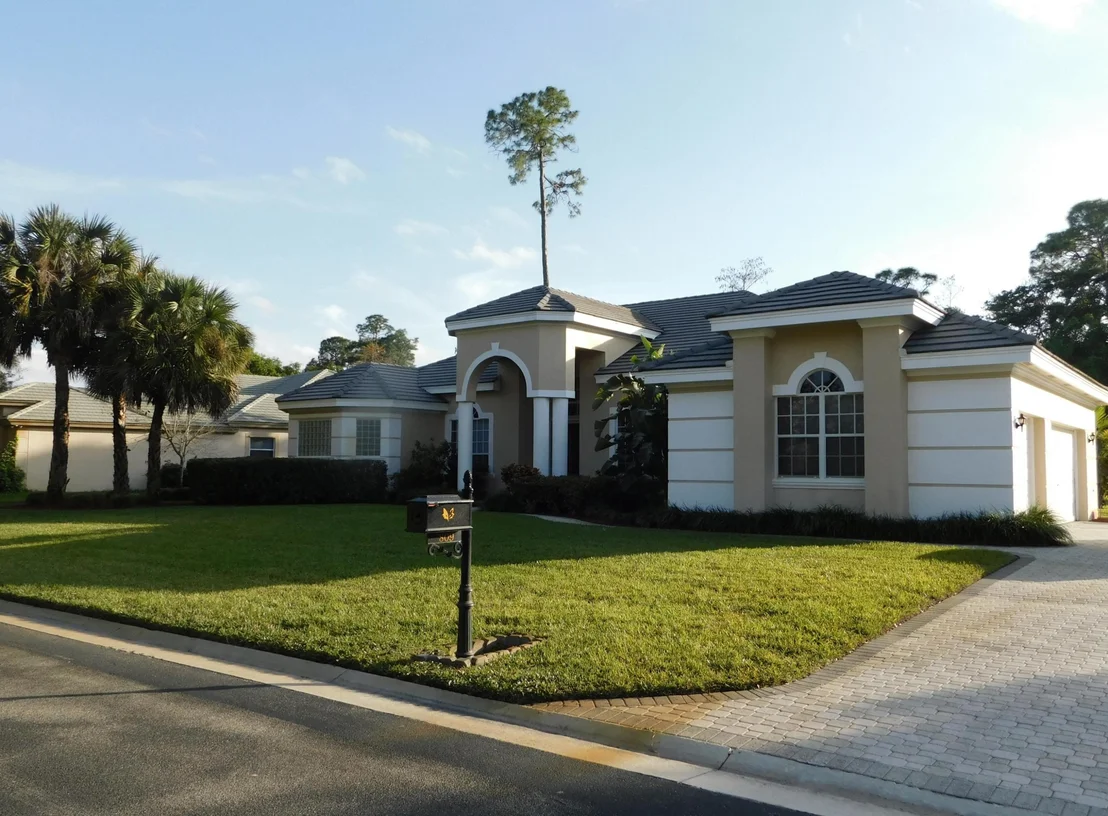 Photo of 809 Forest Glen Lane