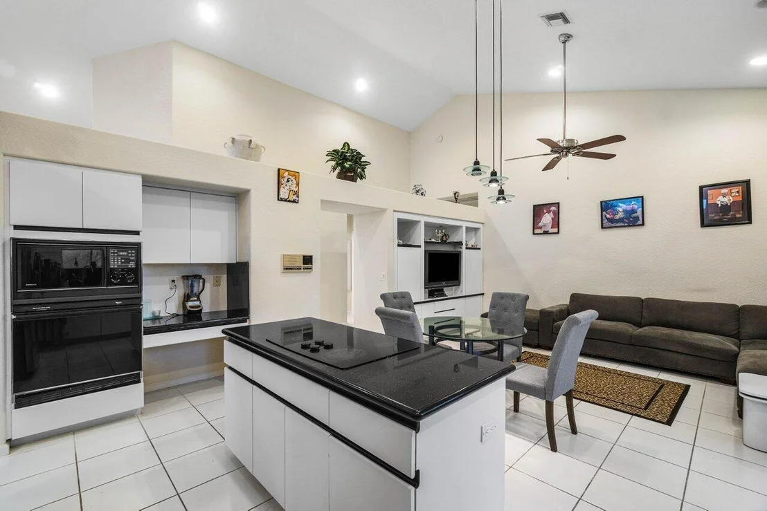 Photo of 6219 Evian Place