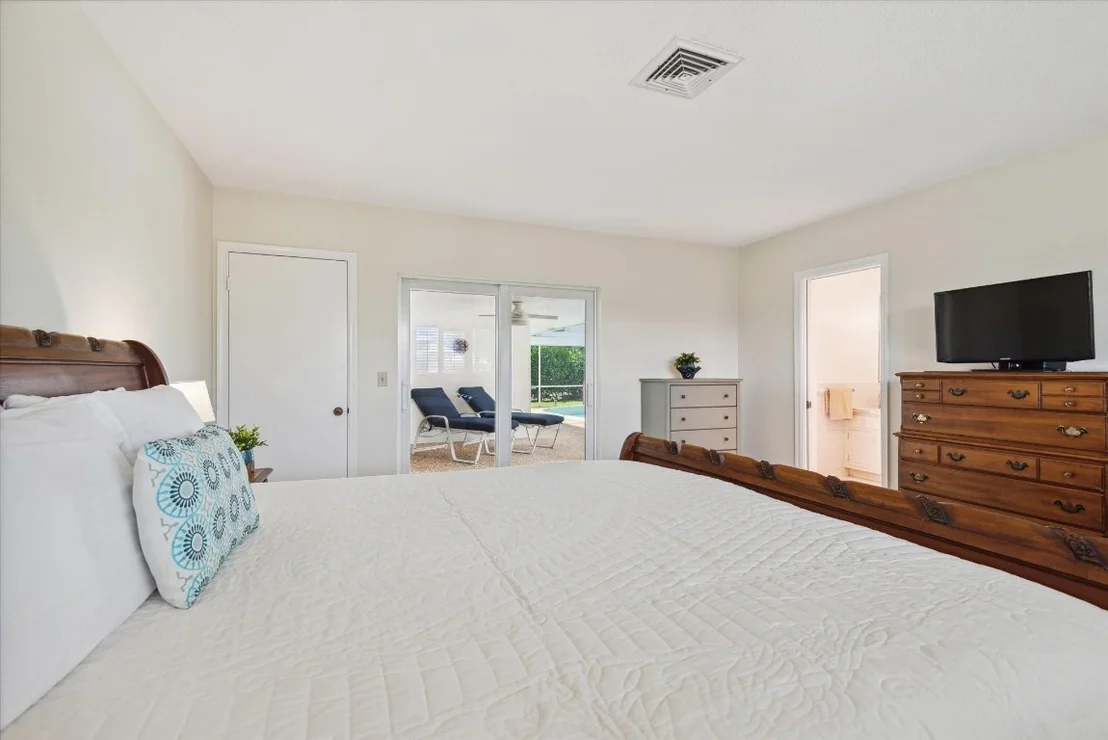 Photo of 625 Canistel Lane