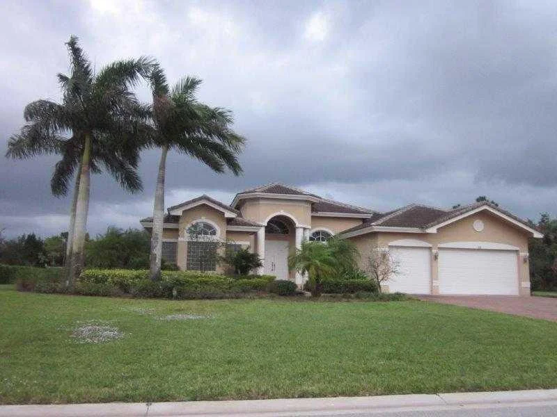 Photo of 3150 Birch Terrace