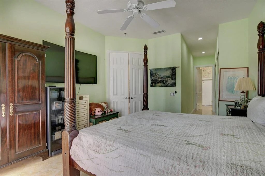 Photo of 2065 Valencia Drive