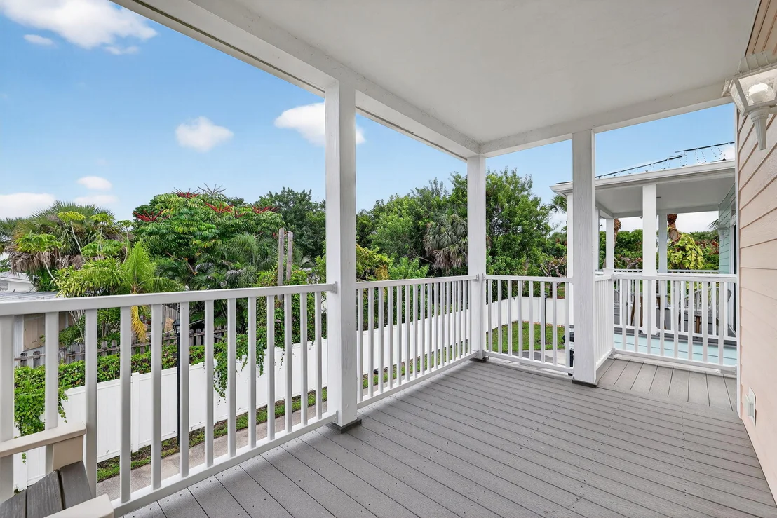 Photo of 300 NE Coastal Drive