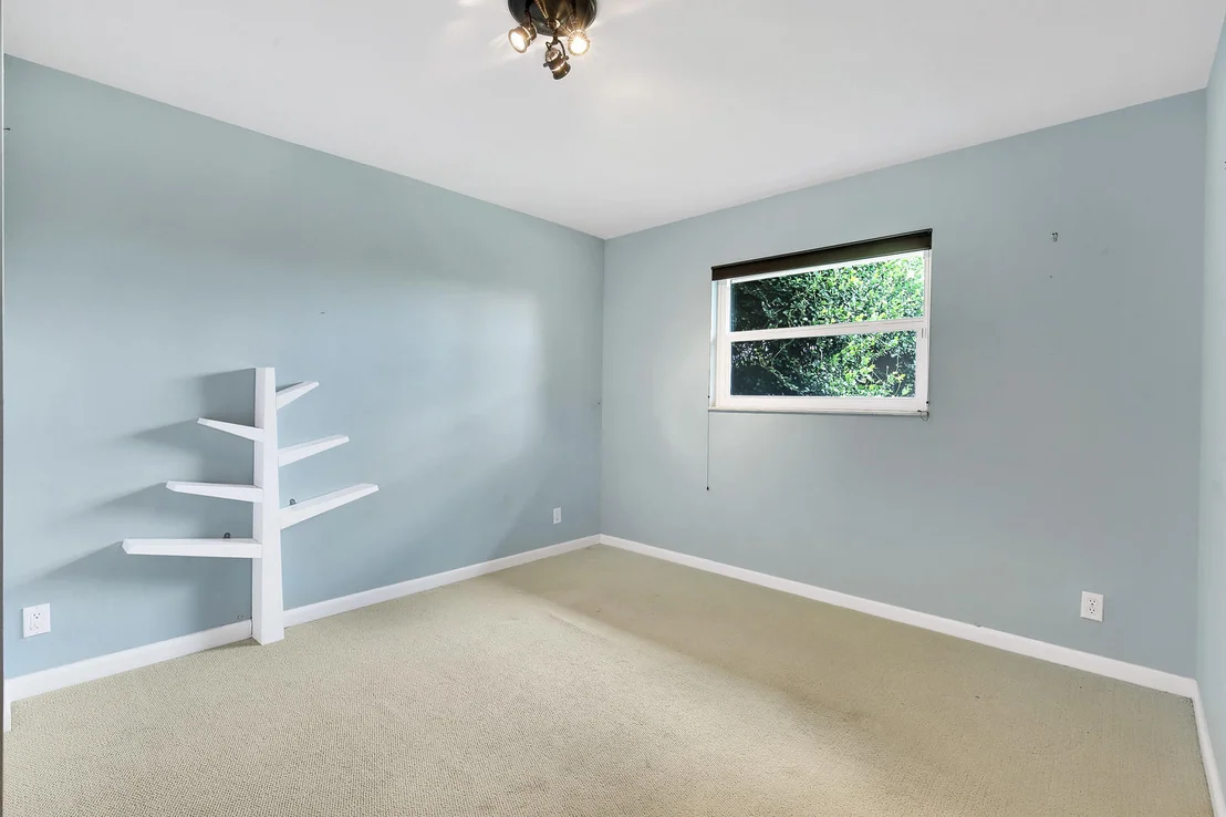 Photo of 618 Sunshine Drive