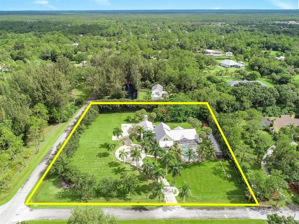 Photo of 10959 Pinewood Trail