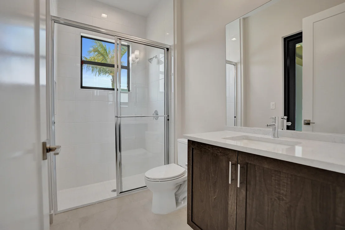 Photo of 9547 Riverside Park Drive