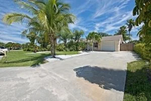 Photo of 804 W Apix Circle