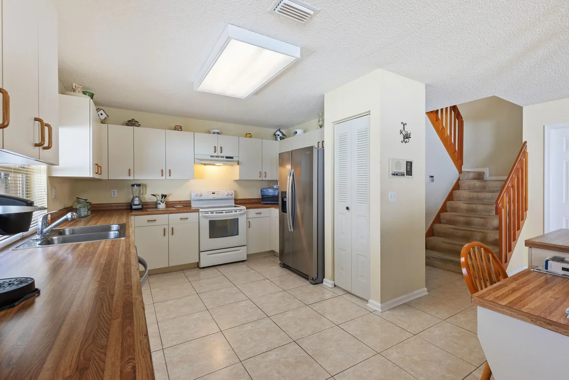 Photo of 8854 Spring Valley Drive