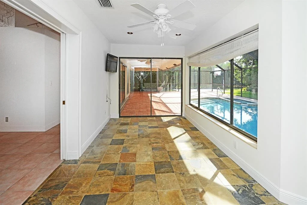 Photo of 4085 Georges Way