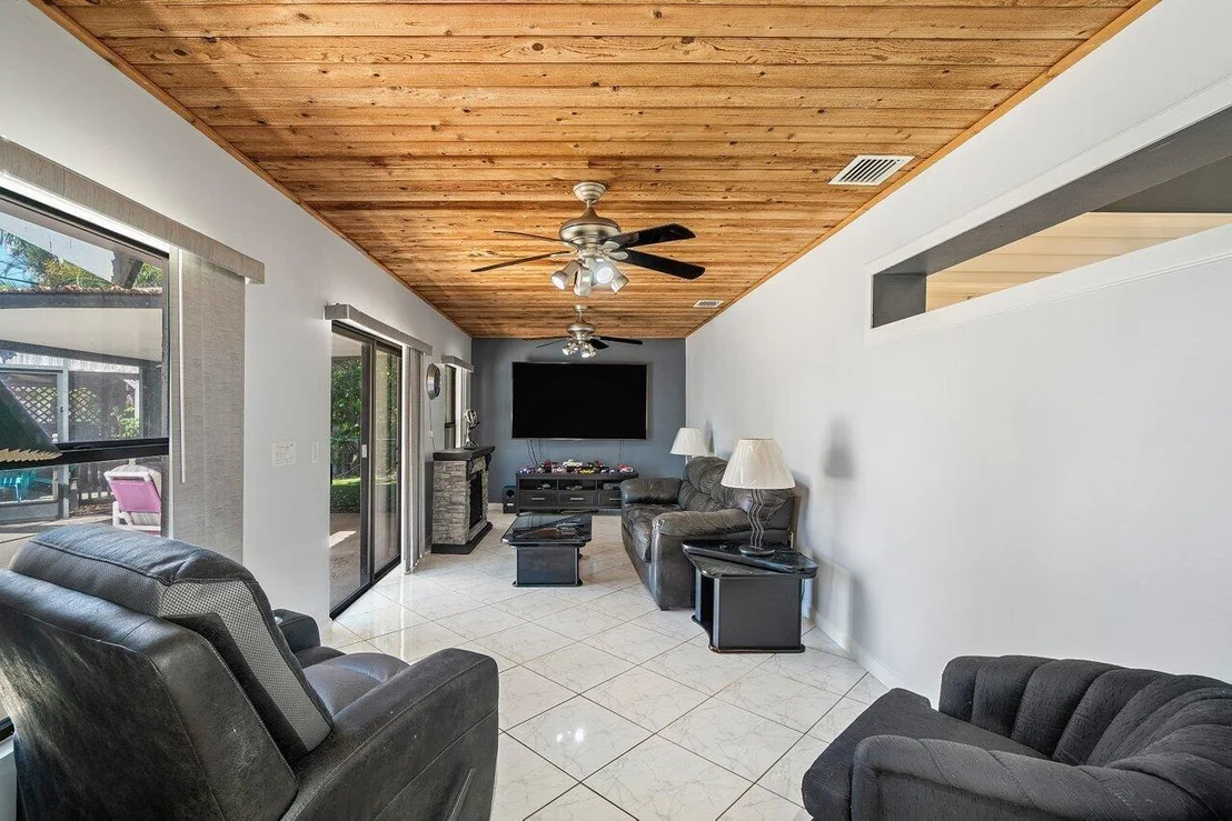 Photo of 61 W Rubber Tree Drive