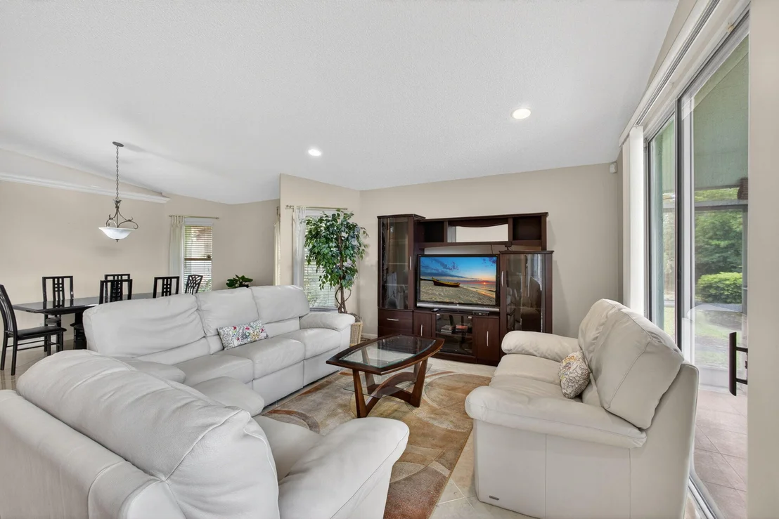 Photo of 2860 Waters Edge Circle
