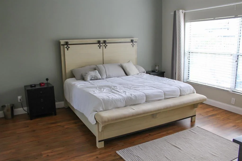 Photo of 5055 3rd Manor