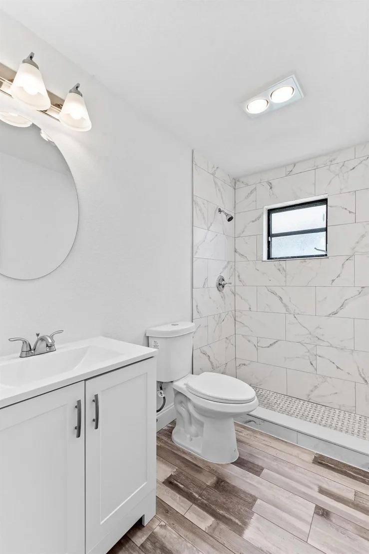 Photo of 6090 Ambertree Lane