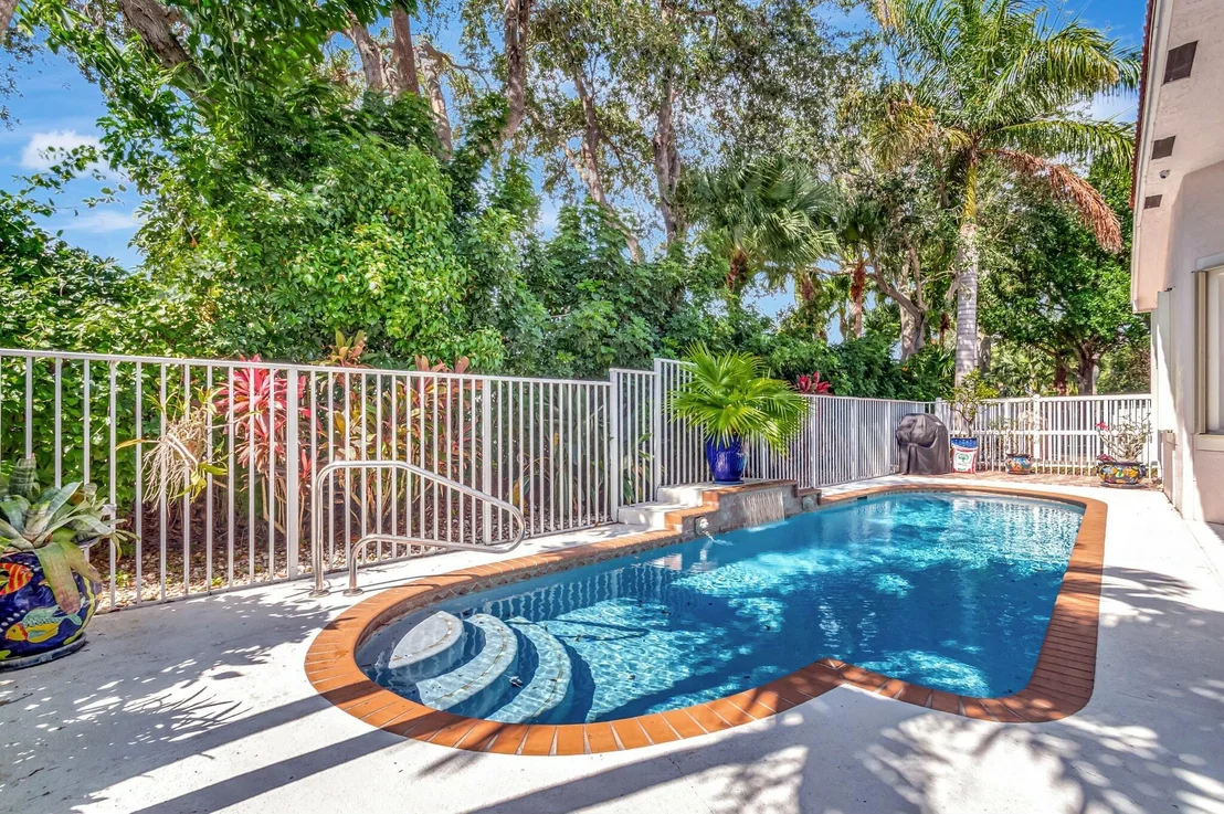Photo of 104 Palm Circle