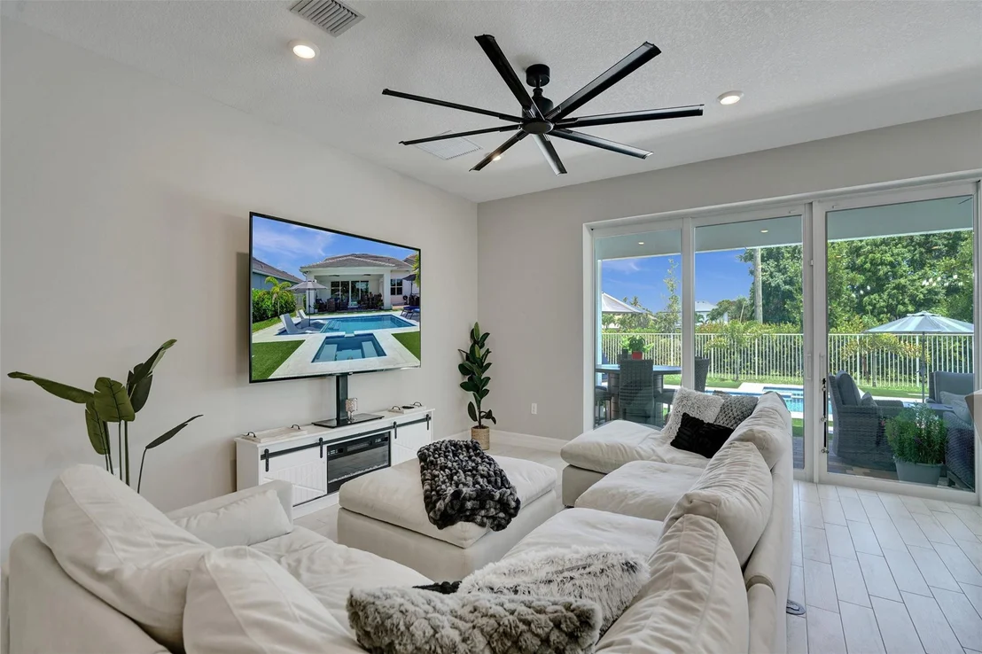 Photo of 9621 Mosler Trail