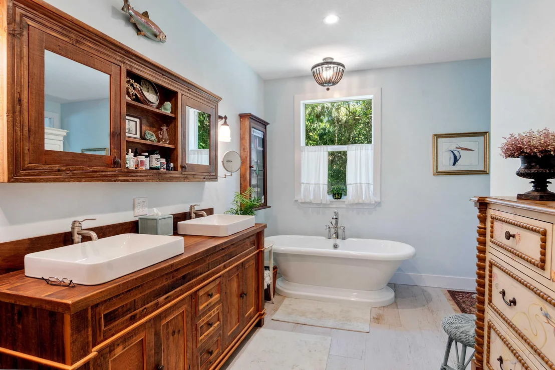 Photo of 6418 Riverland Drive