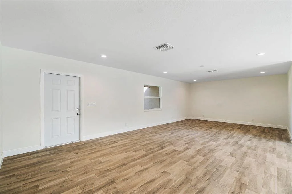 Photo of 667 Eagle Circle