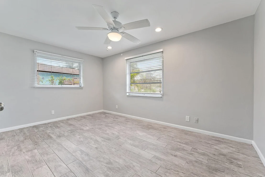 Photo of 538 Dover Road N