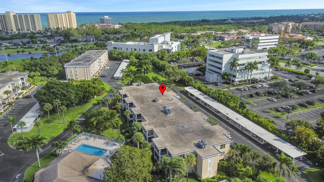 Photo of Unit 103E at 300 N Highway A1a
