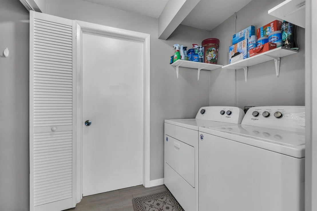 Photo of 2550 NW 2 Drive