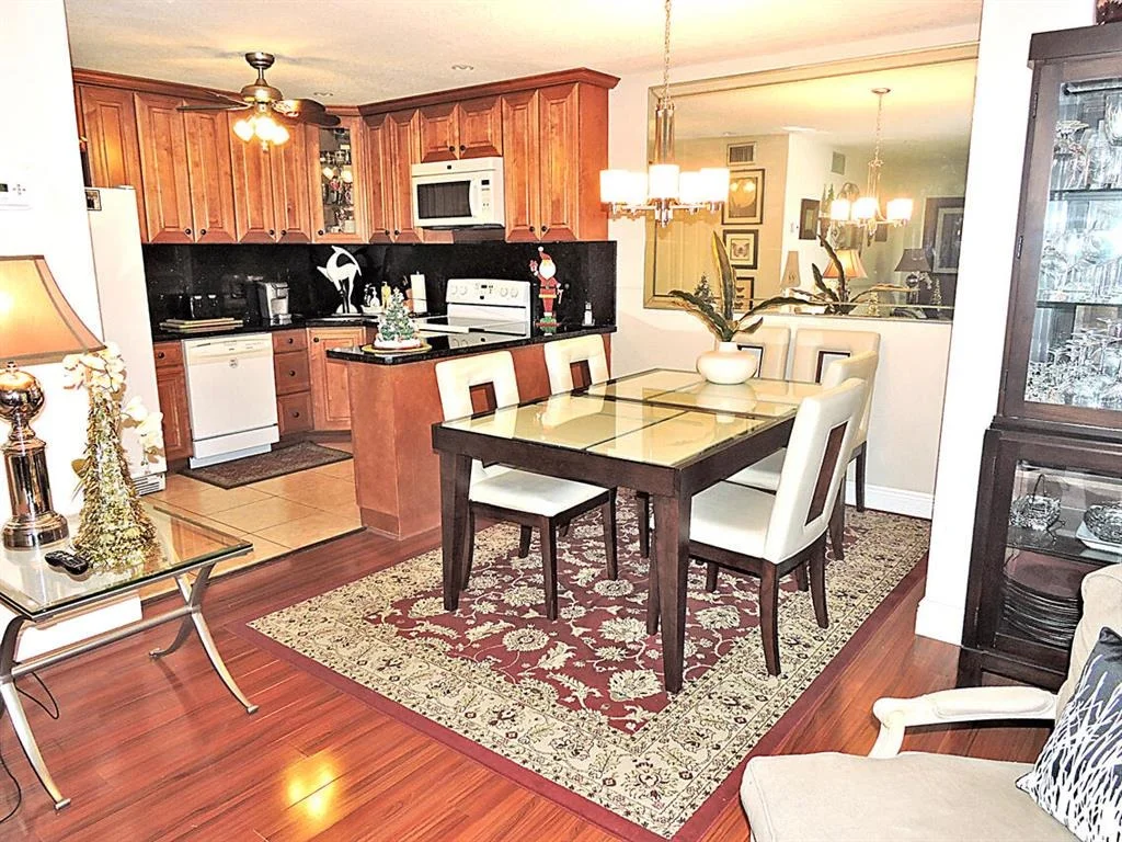 Photo of Unit C2 at 320 Pine Ridge Circle