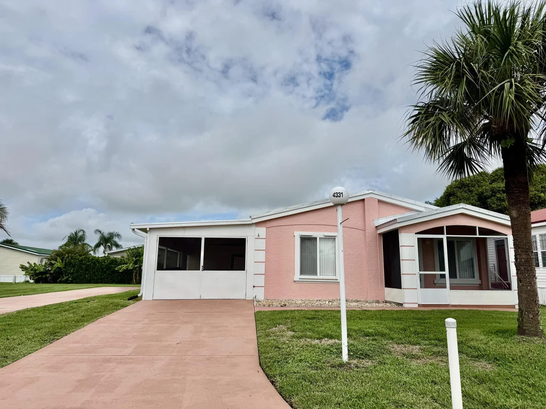 Photo of 4331 SW 11th Way