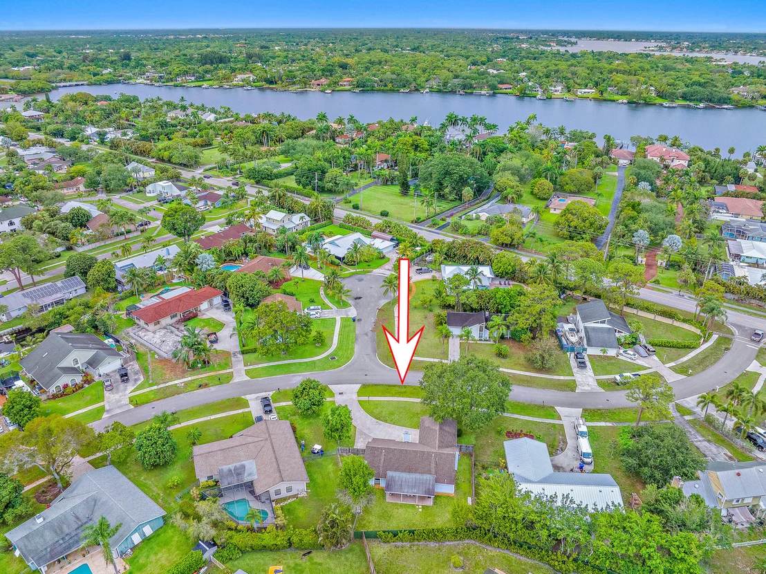 Photo of 707 Greenwood Drive