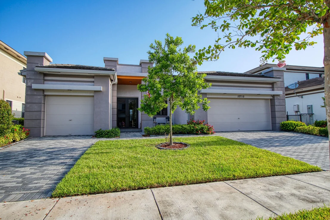 Photo of 10715 Moore Drive