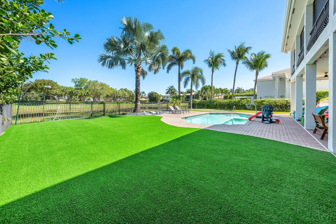 Photo of 8867 Starhaven Cove