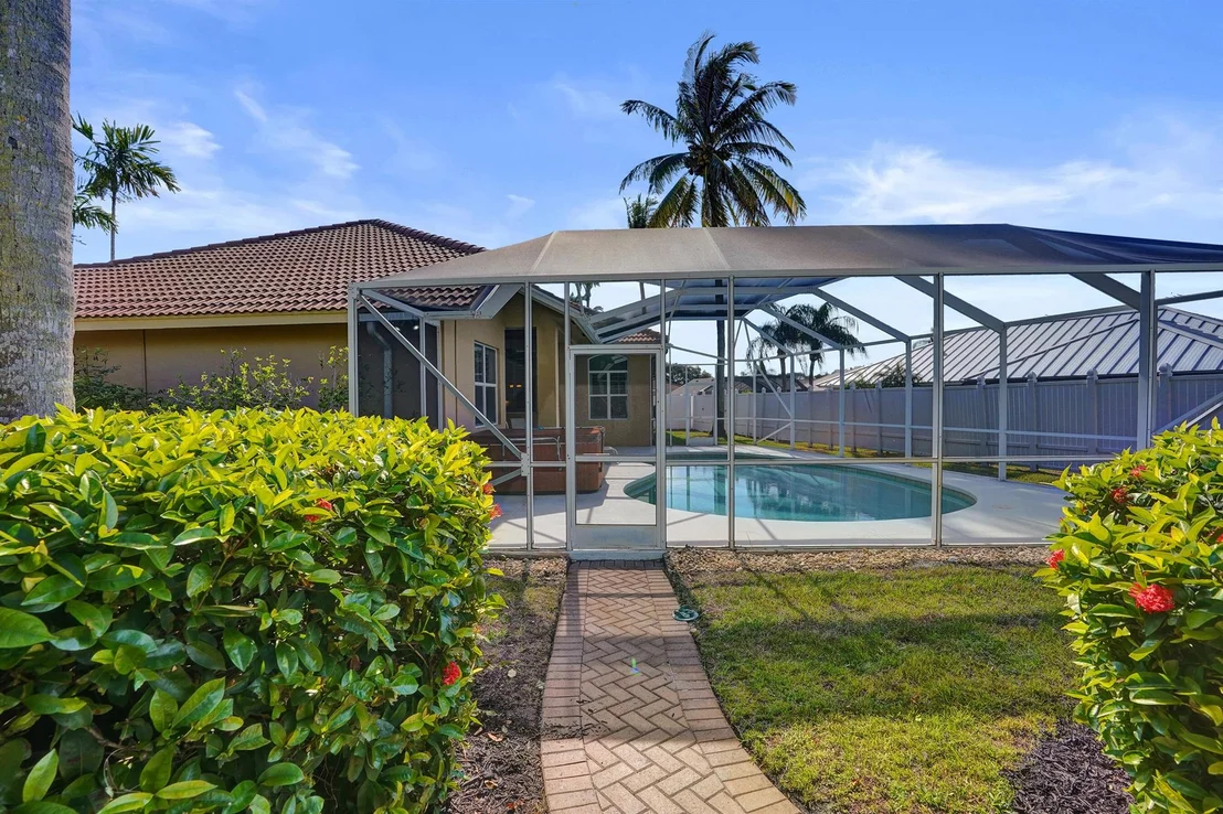 Photo of 603 N Cypress Drive