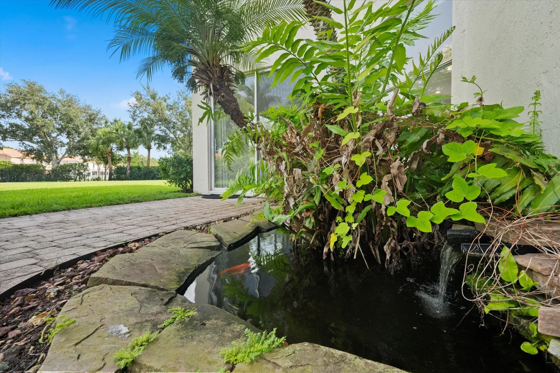 Photo of 1215 Creekside Drive