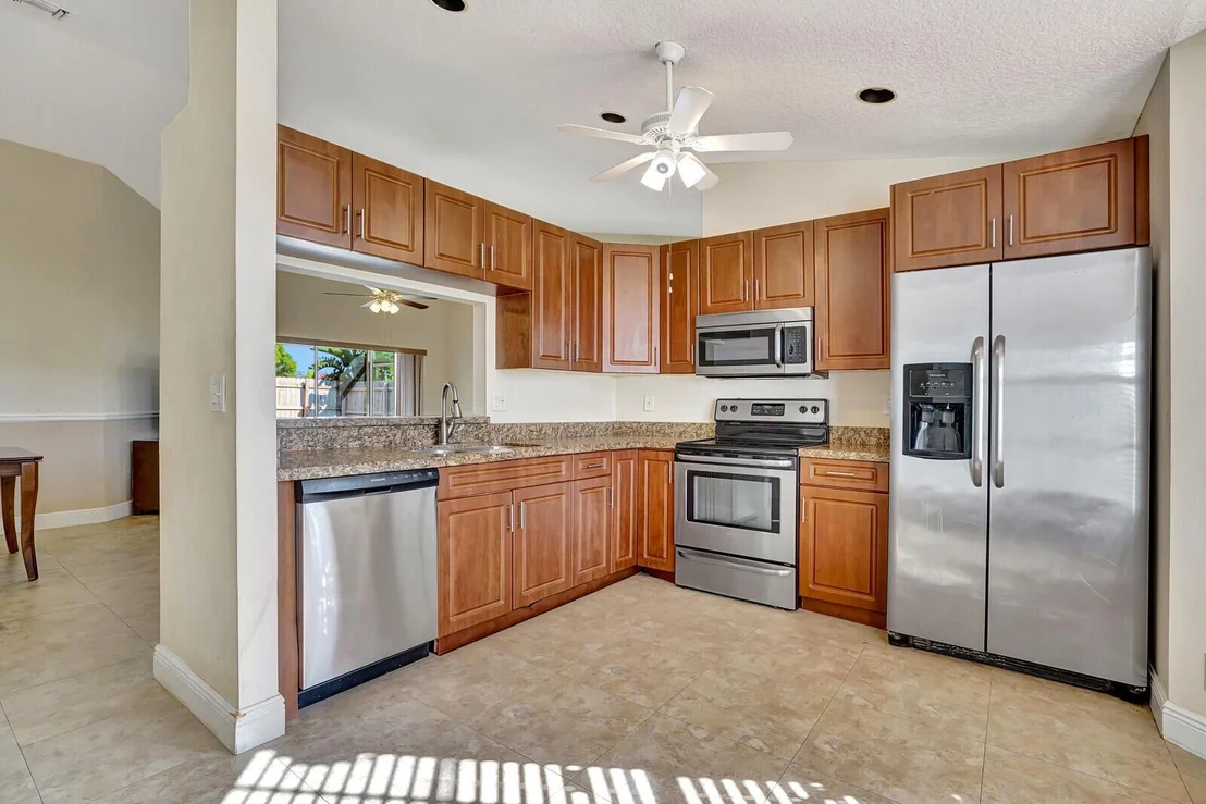 Photo of 5041 Rosen Boulevard