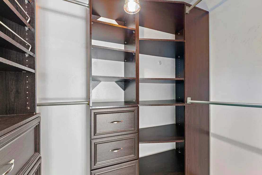 Photo of 214 Circle W