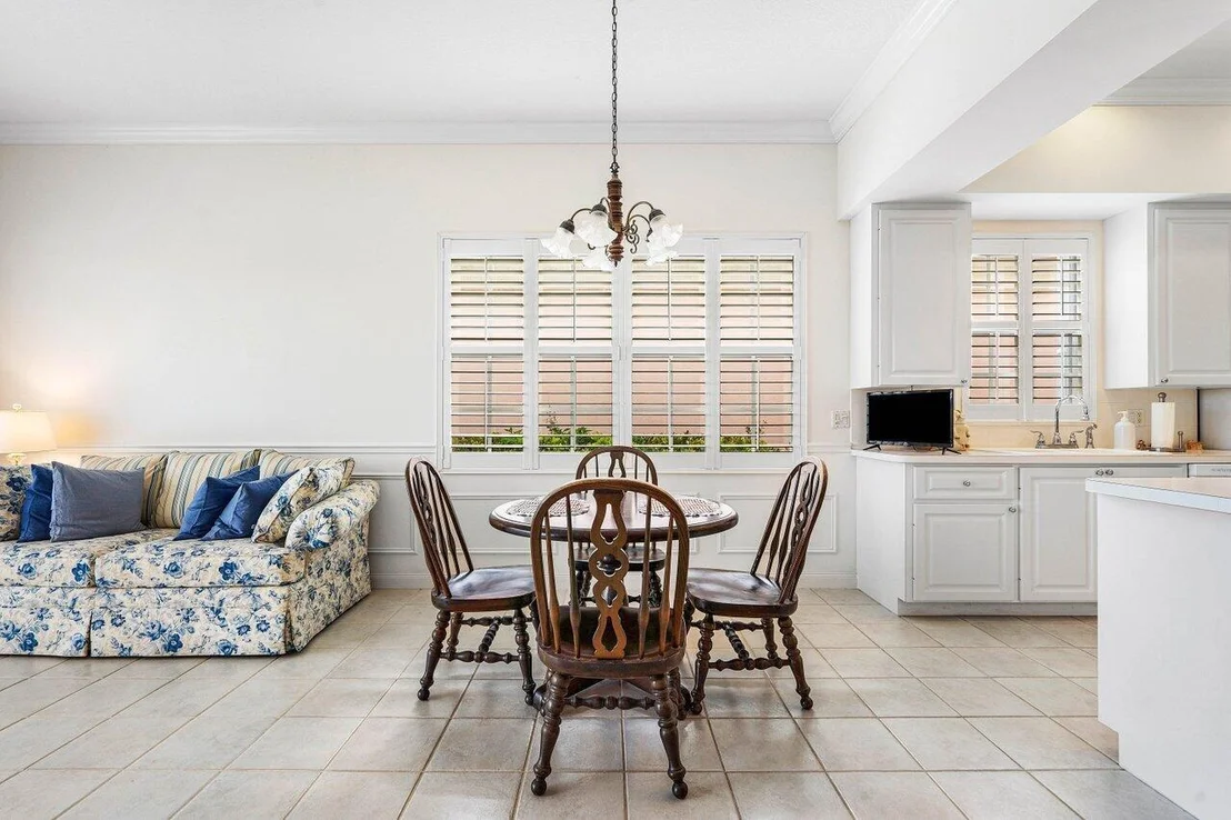 Photo of 4775 Lakeland Drive